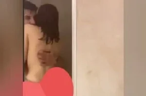Banyona ufak bi sikiş dönmüş